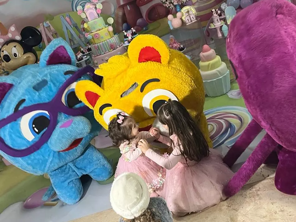 Contratar Bolo Fofo Personagem Vivo